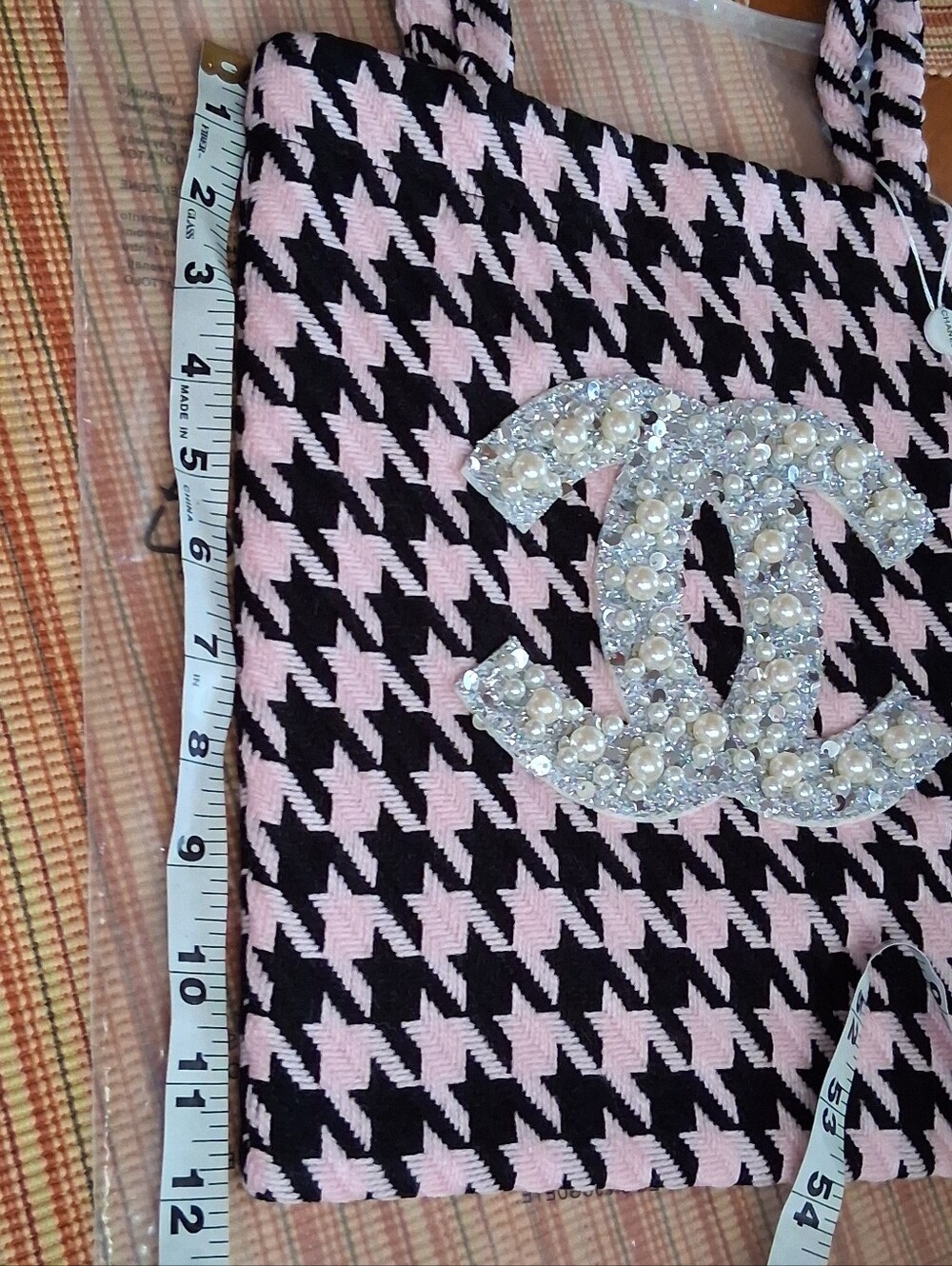 Chanel GWP Pink & Black Houndstooth Tote with Pearl CC Logo - Picture 10 of 13